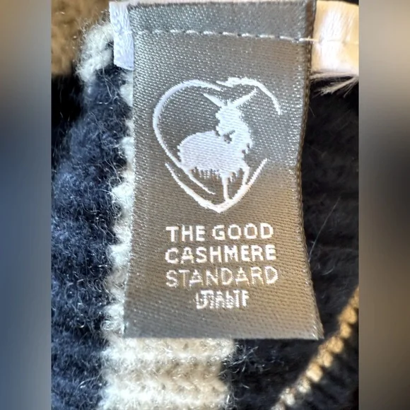 J CREW Navy/Cream stripe 100% cashmere crewneck sweater size SMALL - Picture 6 of 9